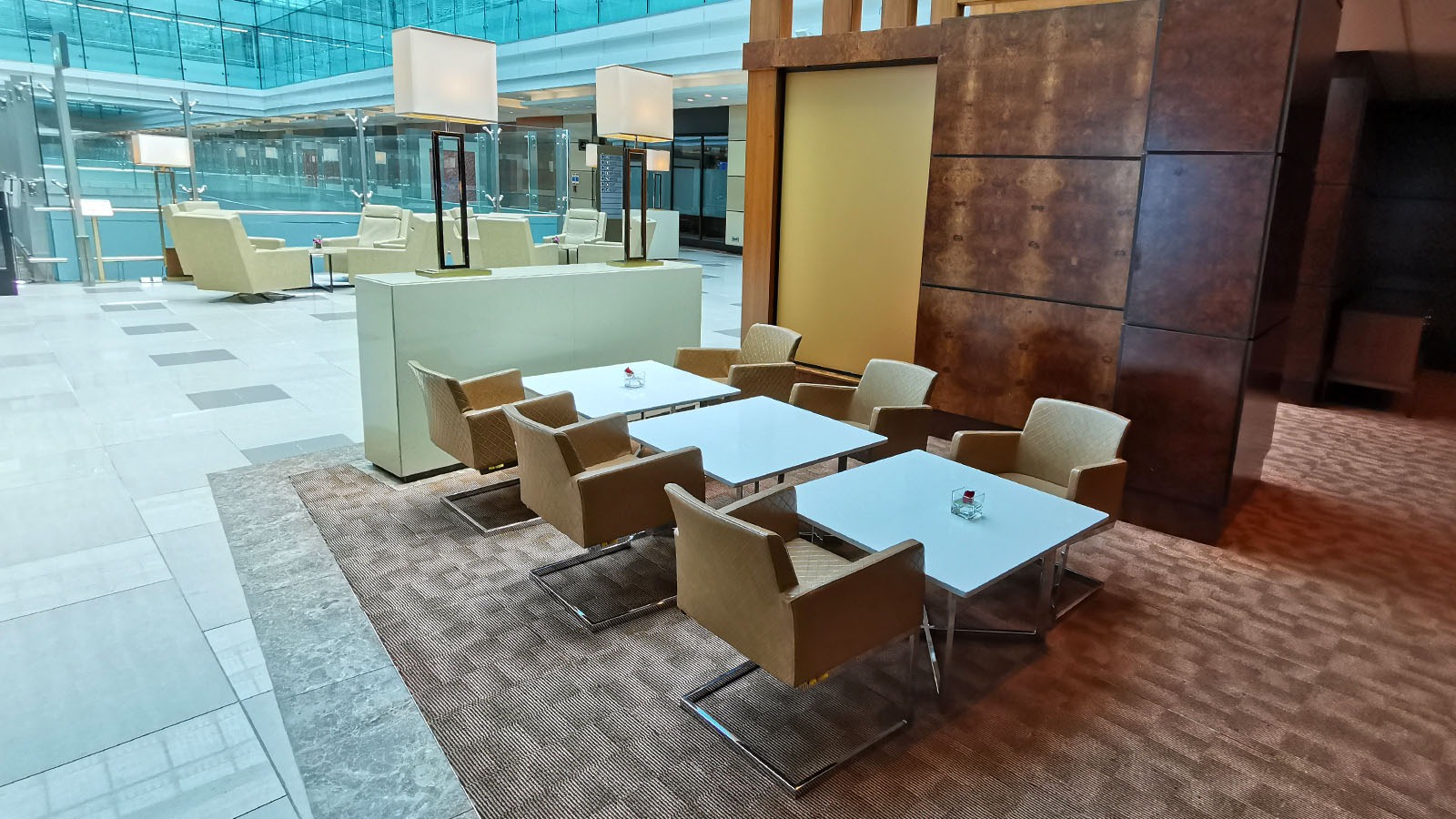 Collaborate in the Emirates Business Class Lounge, Dubai Concourse A