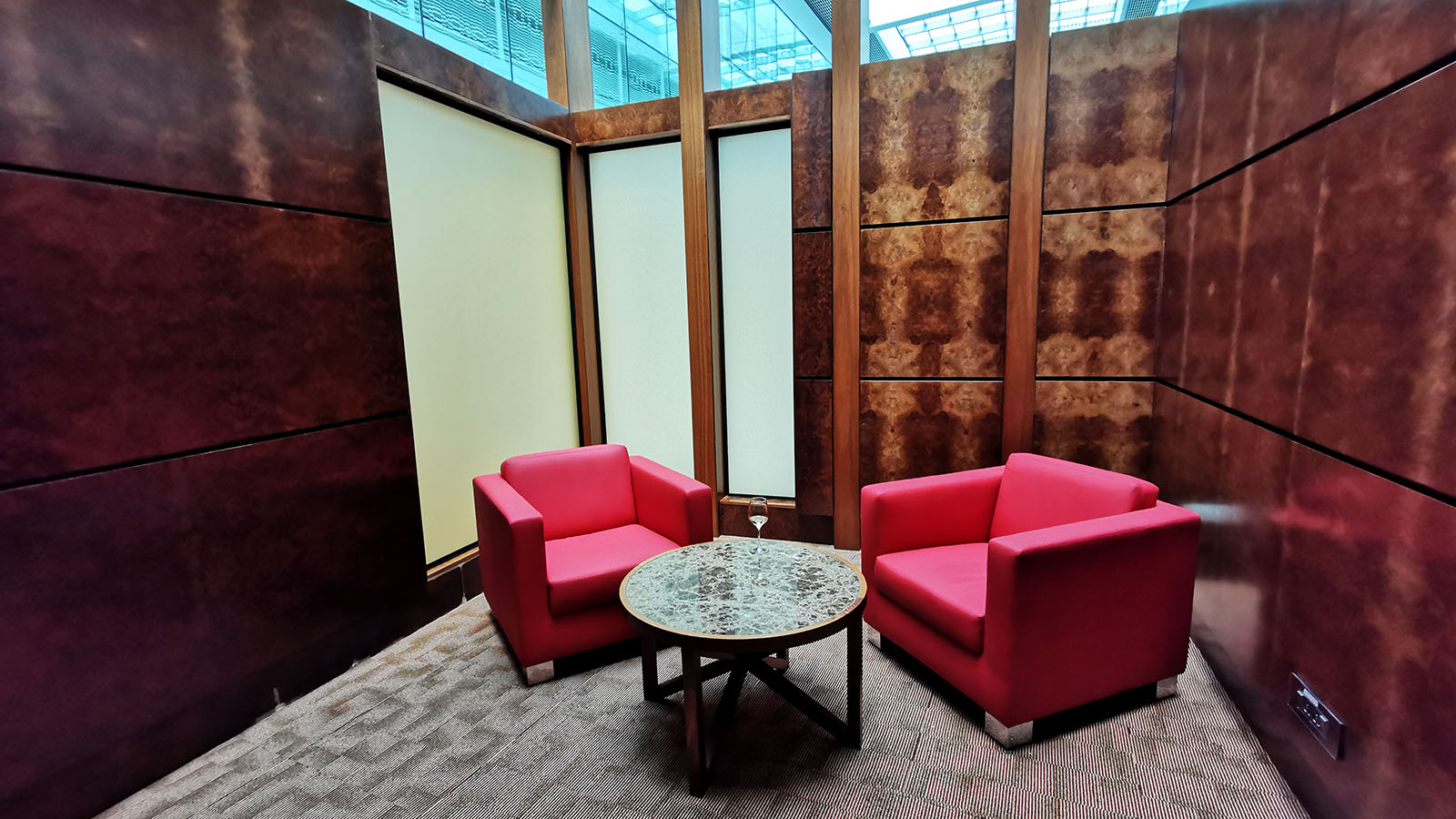 Secluded area in the Emirates Business Class Lounge, Dubai Concourse A
