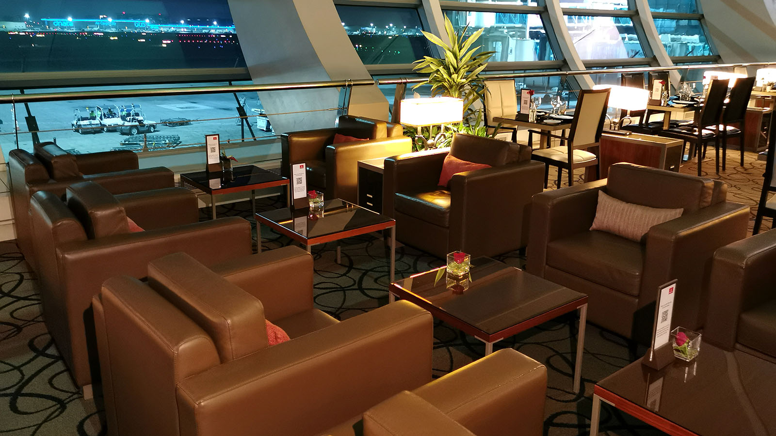 Kick back in the Emirates First Class Lounge, Dubai Concourse C