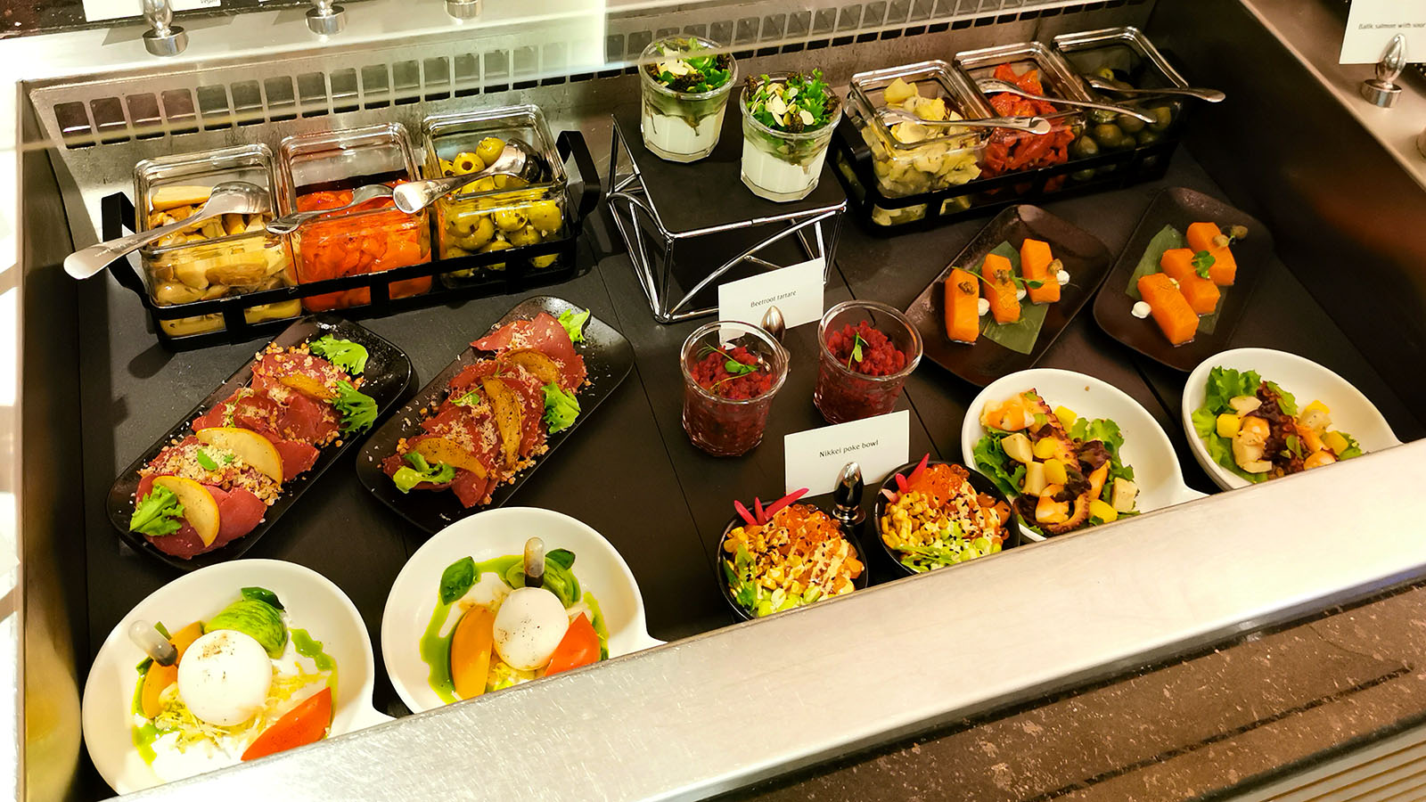 Buffet choices in the Emirates First Class Lounge, Dubai Concourse C