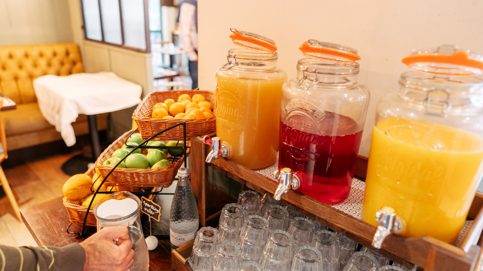 Hotel Indigo London Paddington buffet juice