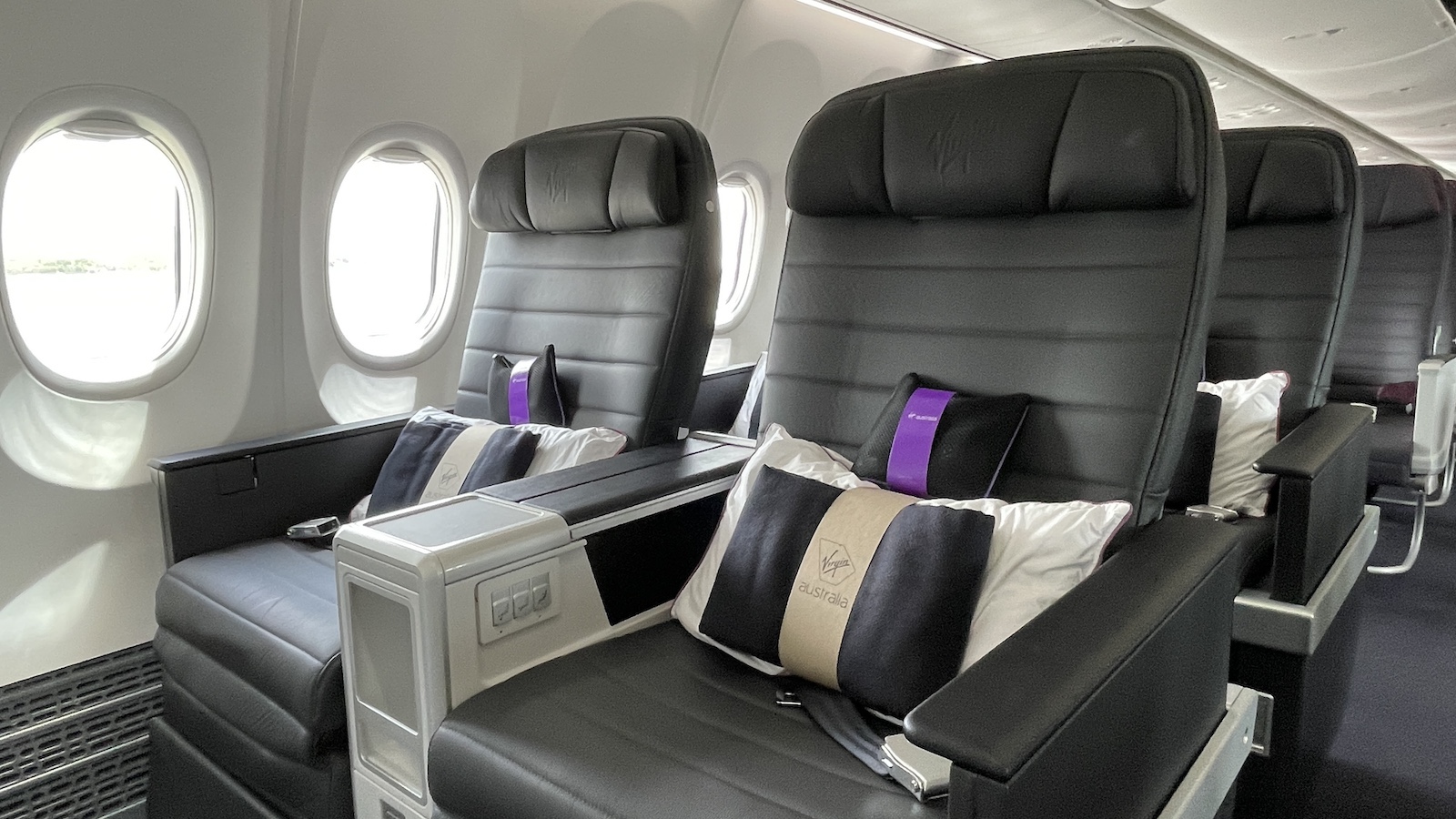 Virgin Australia Cairns Tokyo Haneda Flight Boeing 737 Business Class