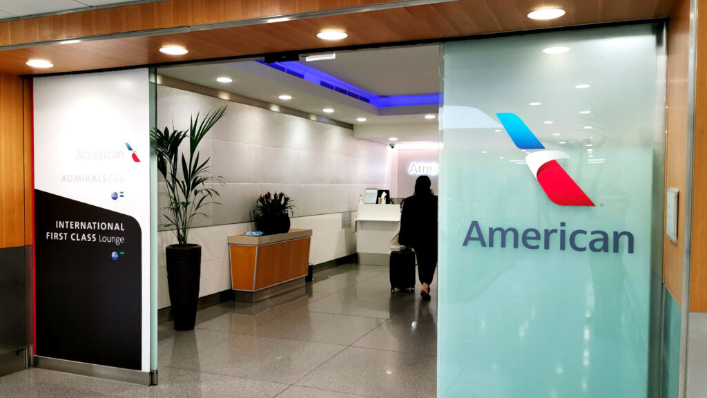 Entry to the American Airlines International First Class Lounge in London