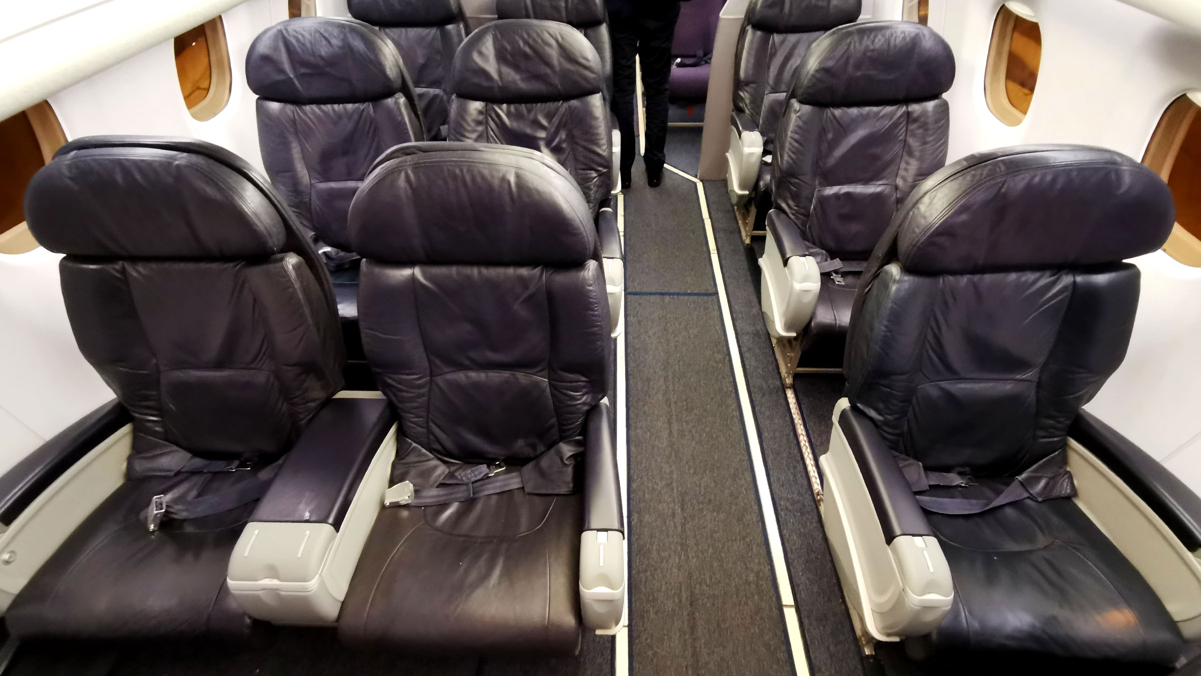 Seating in QantasLink Embraer E190 Business