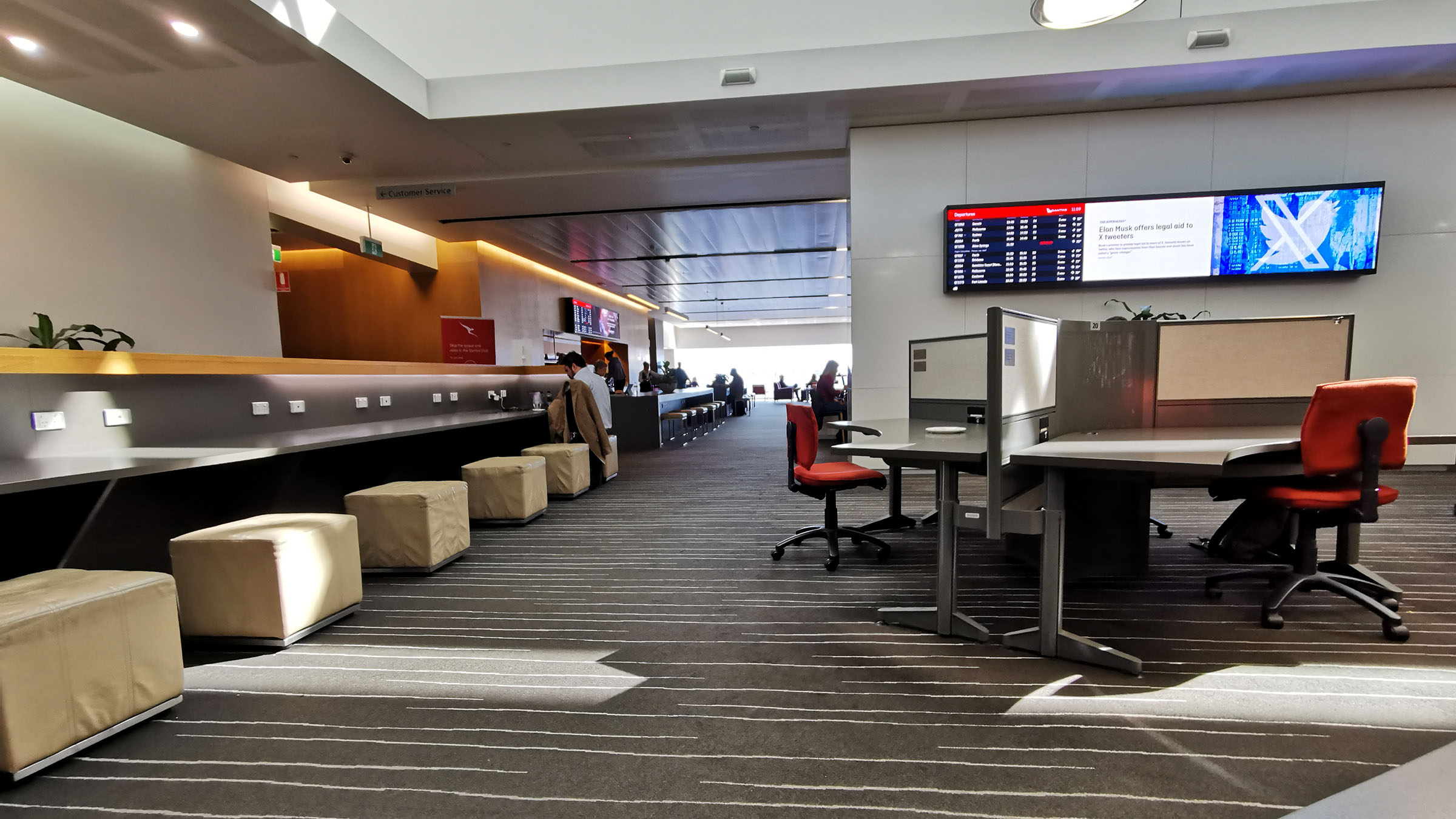 Visiting the lounge after a QantasLink Embraer E190 Business flight