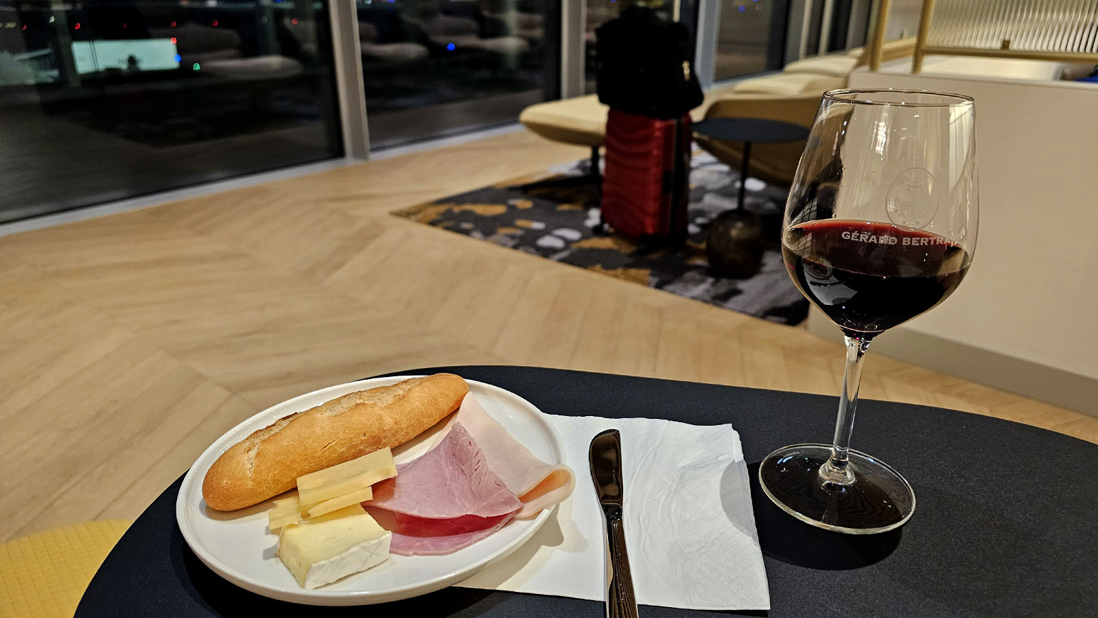 Charcuterie plate at the Star Alliance Lounge, Paris
