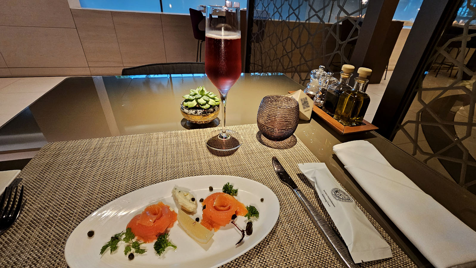 Meal in the Qatar Airways Premium Lounge, Singapore