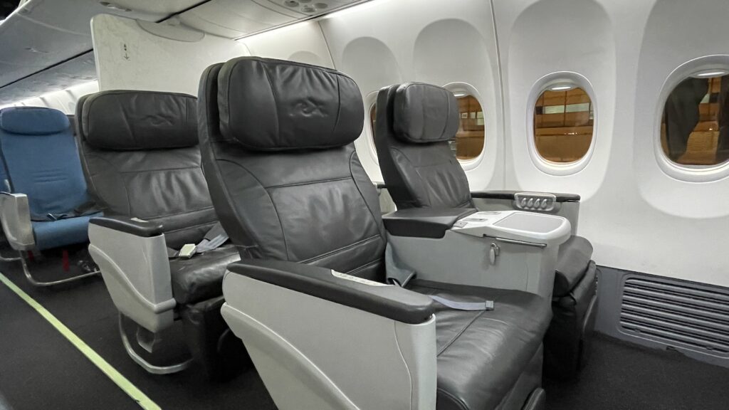 Rex Airlines Brisbane to Sydney Boeing 737 Business Class Seat Point Hacks