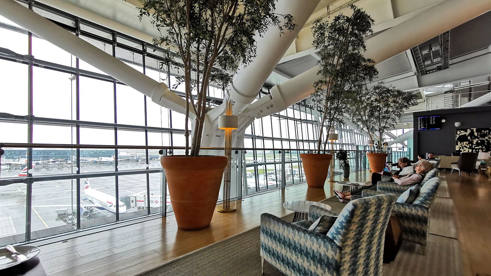 Visit the terrace in the BA Concorde Room at London Heathrow