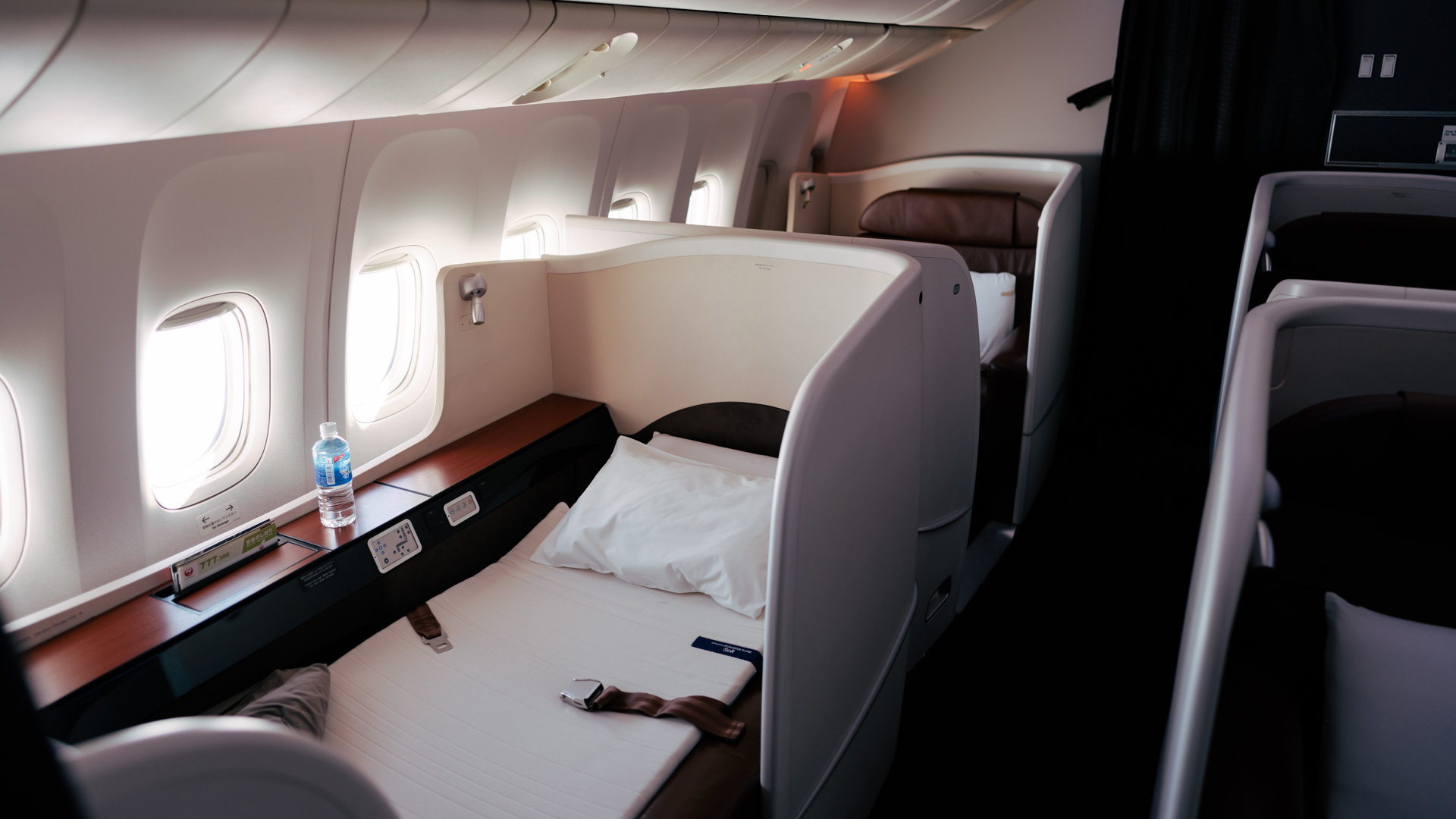 Japan Airlines Boeing 777 First Class bed