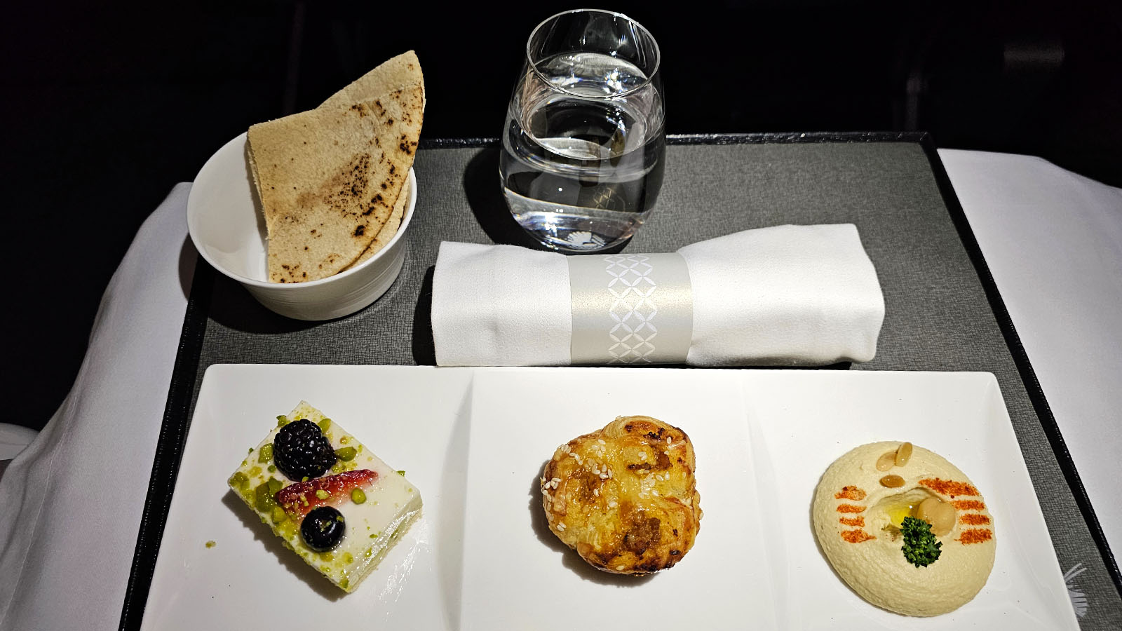 Nibbles in First Class on Qatar Airways' Airbus A320