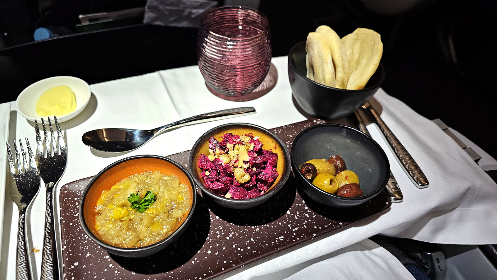 Dips in Business Class on Qatar Airways' Airbus A320
