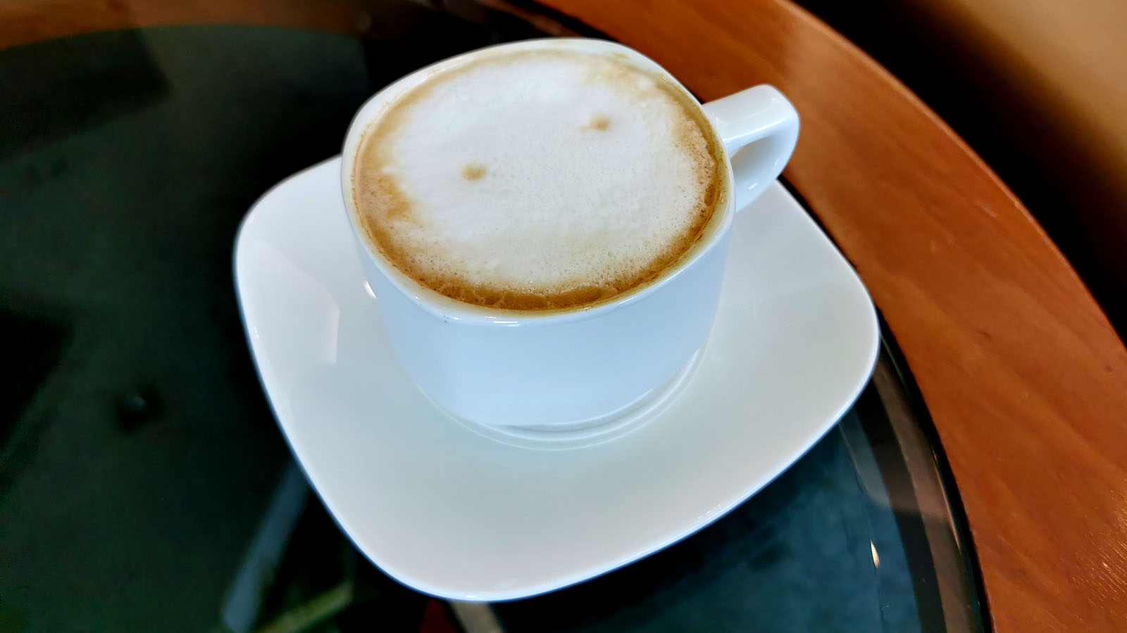 Latte in the Emirates Lounge, Frankfurt