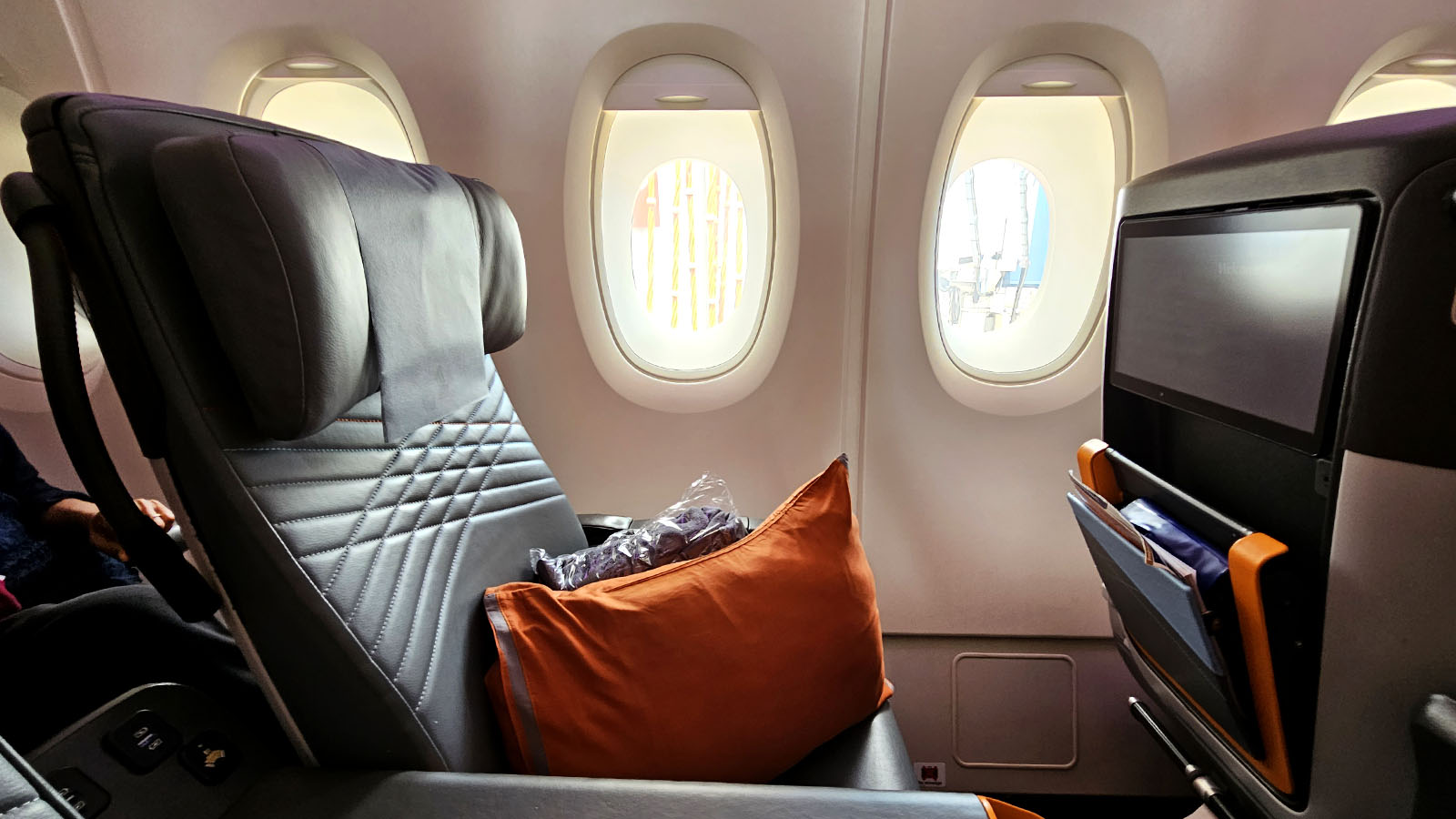 Seating in Singapore Airlines Airbus A380 Premium Economy