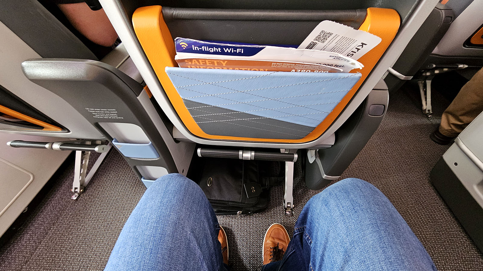 Knee space in Singapore Airlines Airbus A380 Premium Economy
