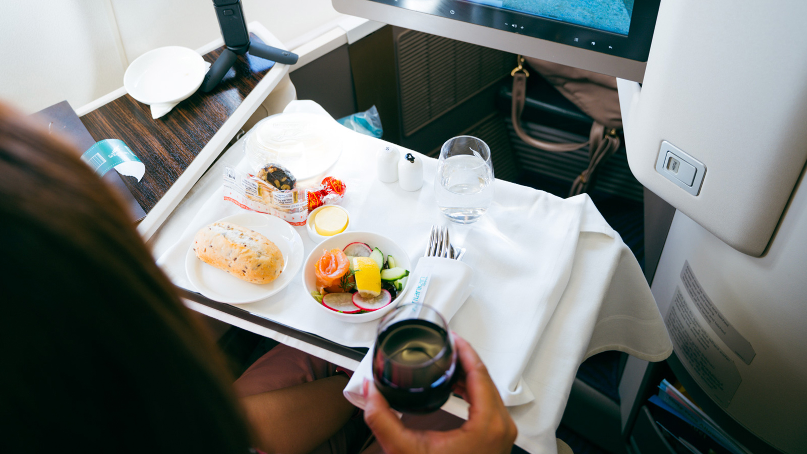 Starters on SriLankan Airlines A330 Business Class