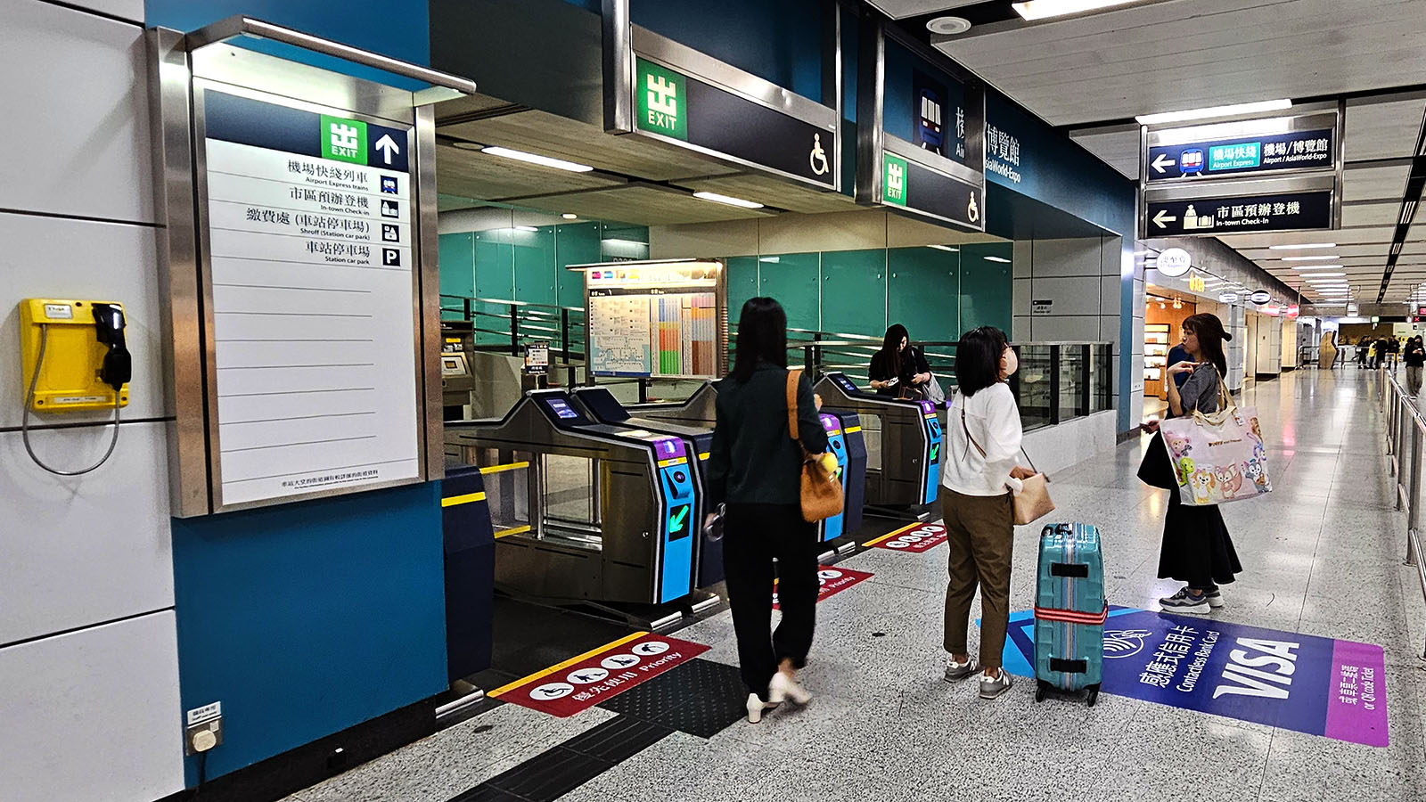 Finding the station for Hong Kong In-Town Check-In