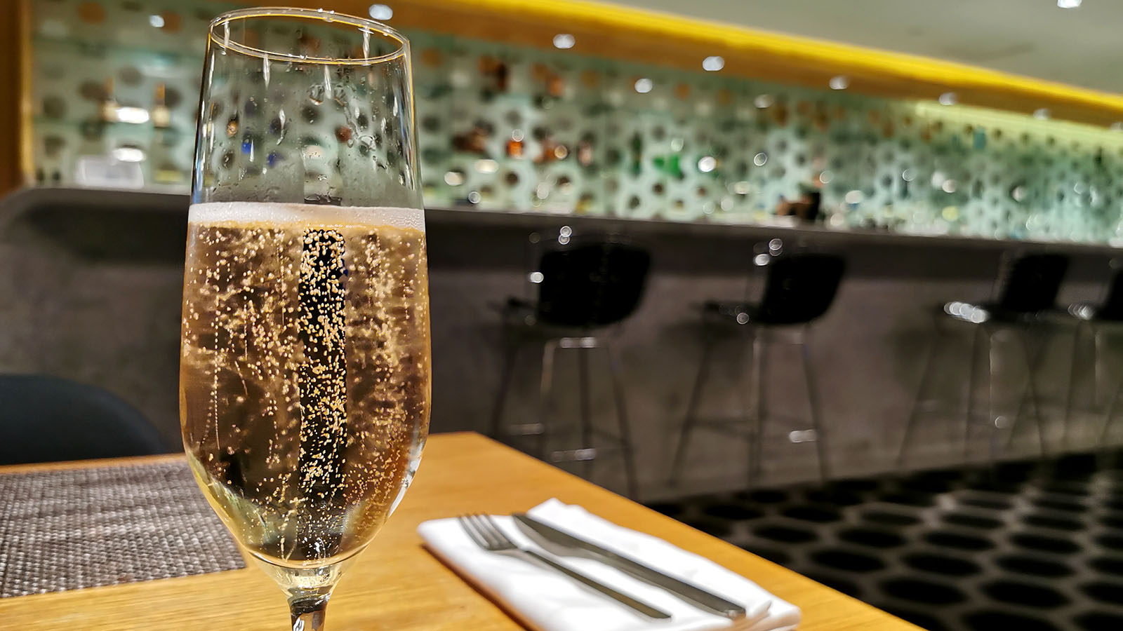 Bubbles in the Qantas International First Lounge, Los Angeles