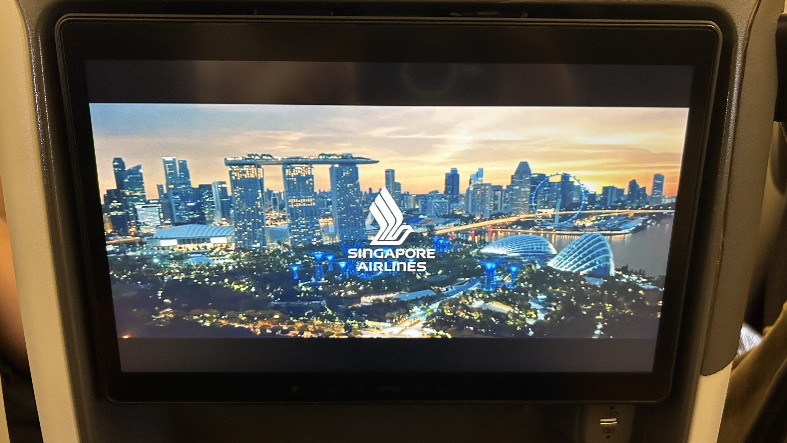 Singapore Airlines Premium Economy A350 Large In-flight Entertainment Screen Point Hacks by Daniel Sciberras