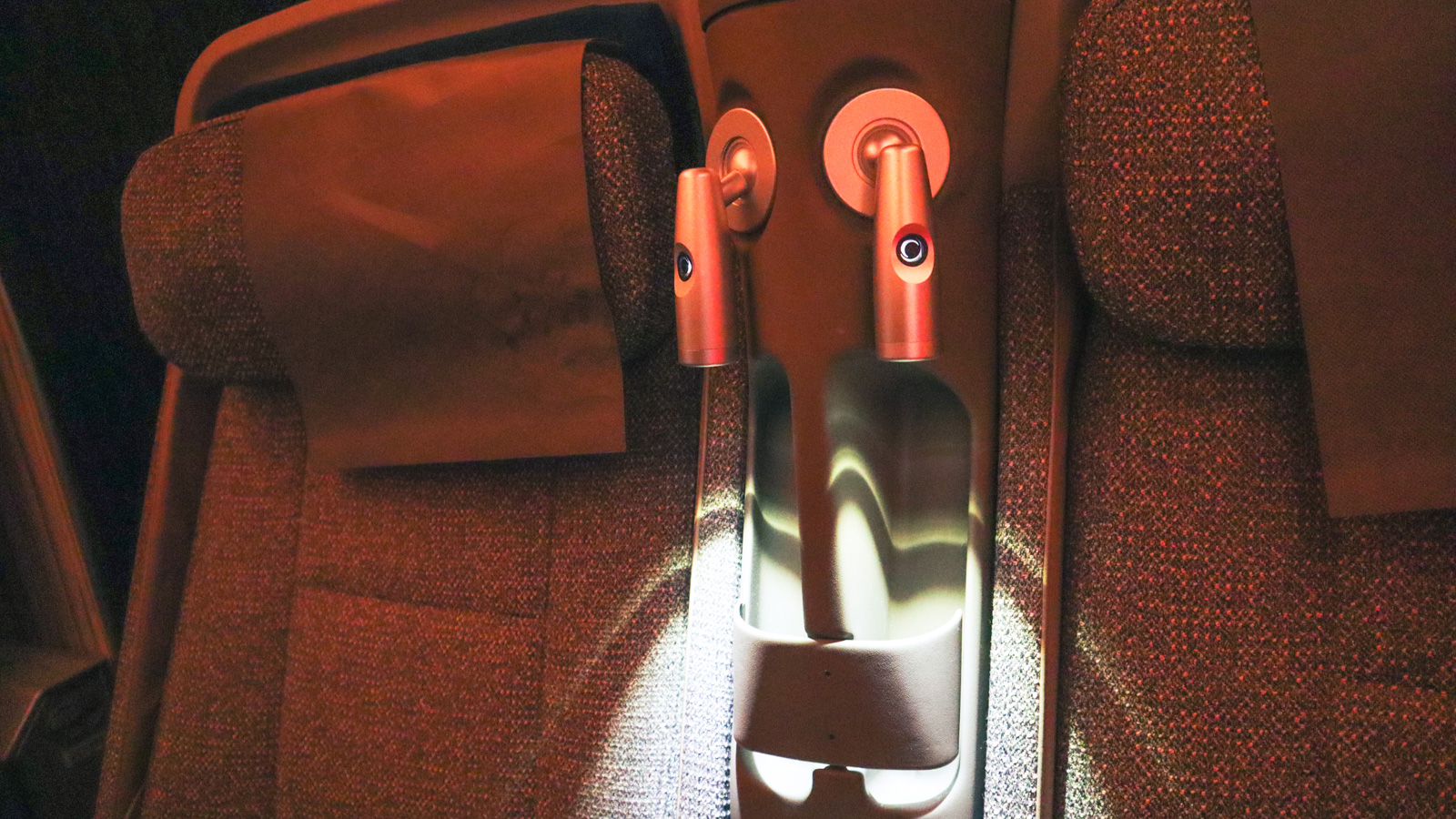 Reading lights on China Airlines A350 Premium Economy
