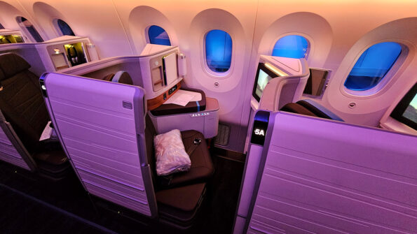 Review: Hawaiian Airlines Boeing 787 Leihōkū Suites - Point Hacks