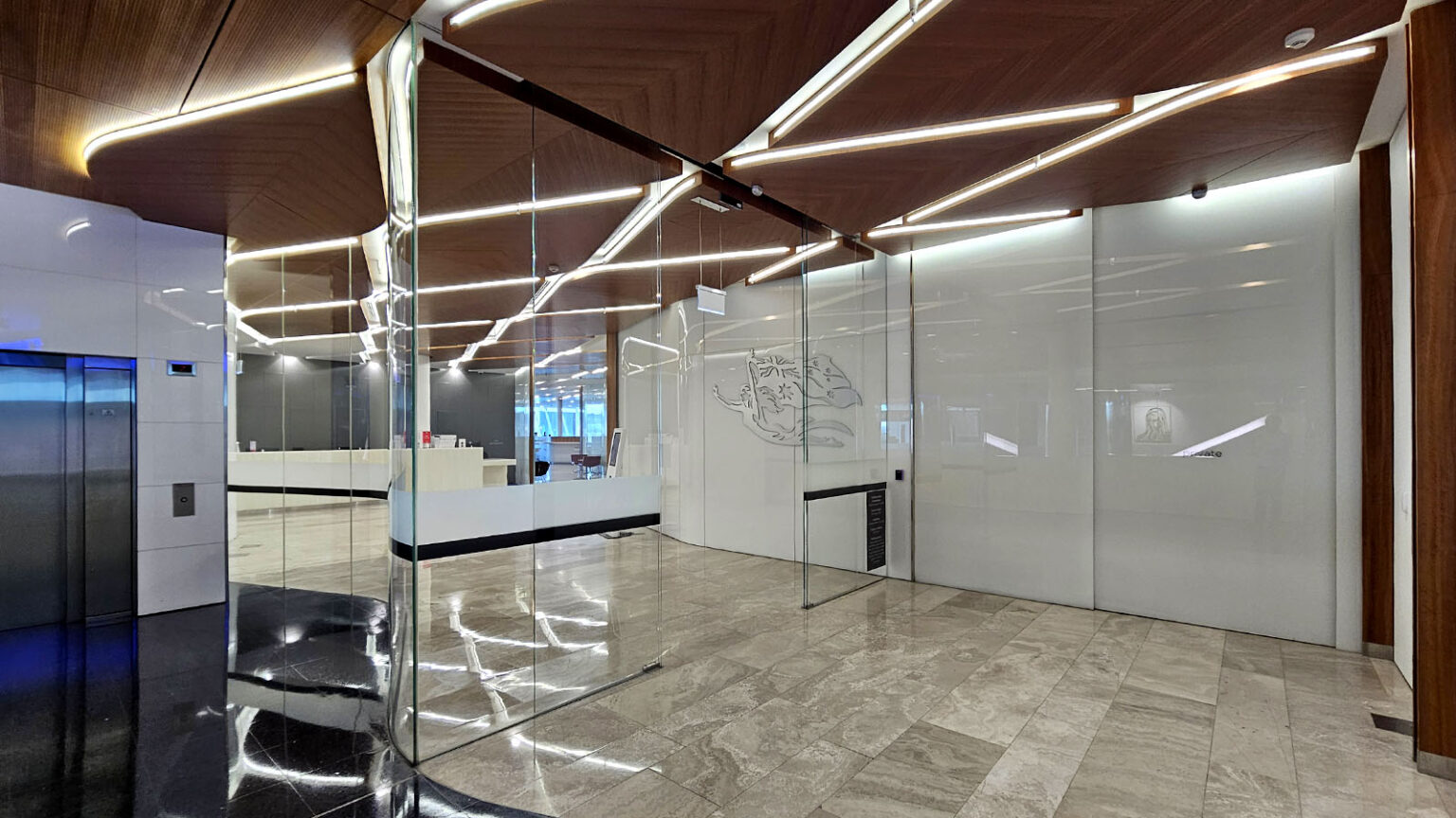 Review Virgin Australia Lounge, Canberra Point Hacks