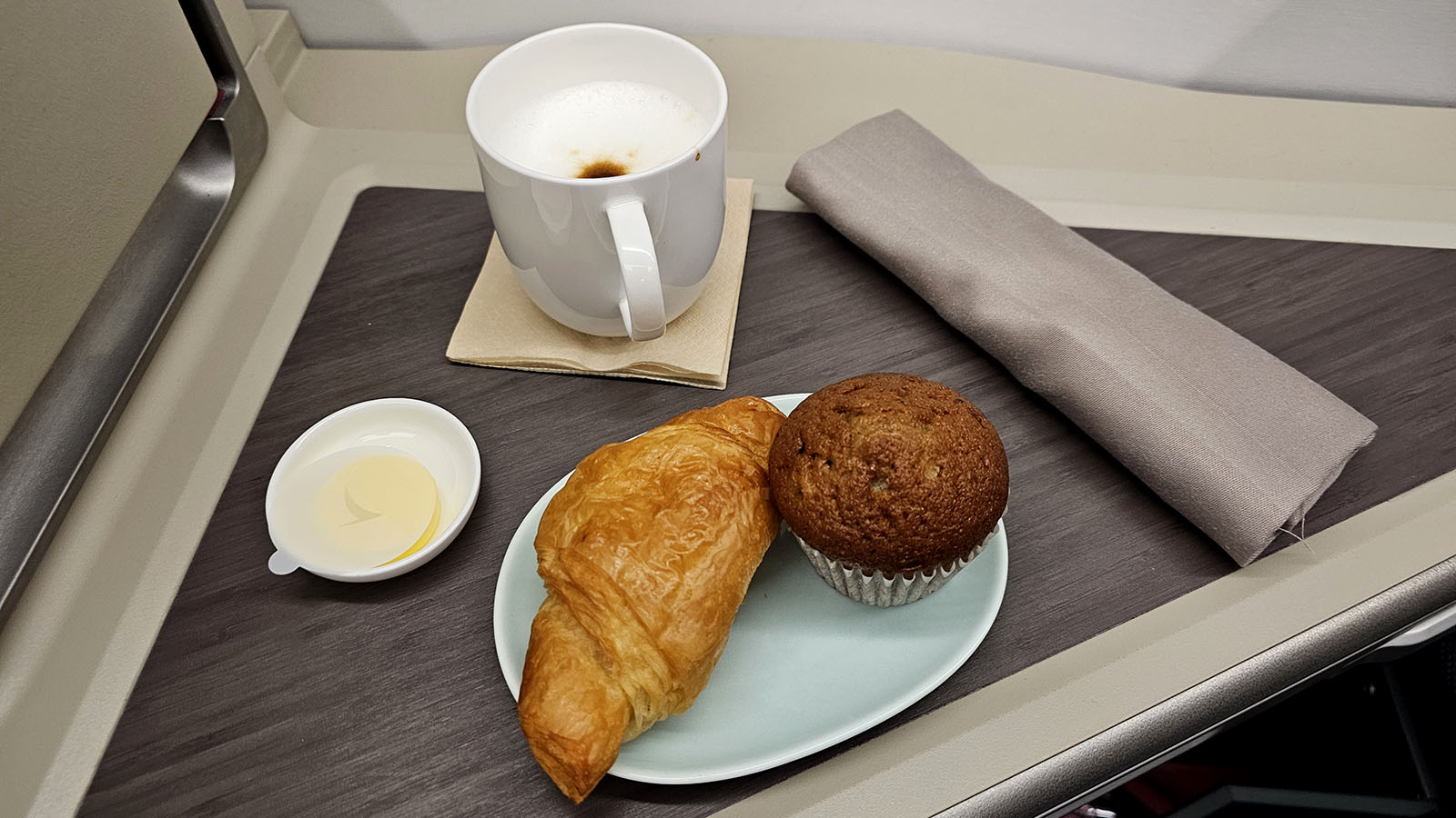 Breakfast inCathay Pacific Airbus A350 Business Class