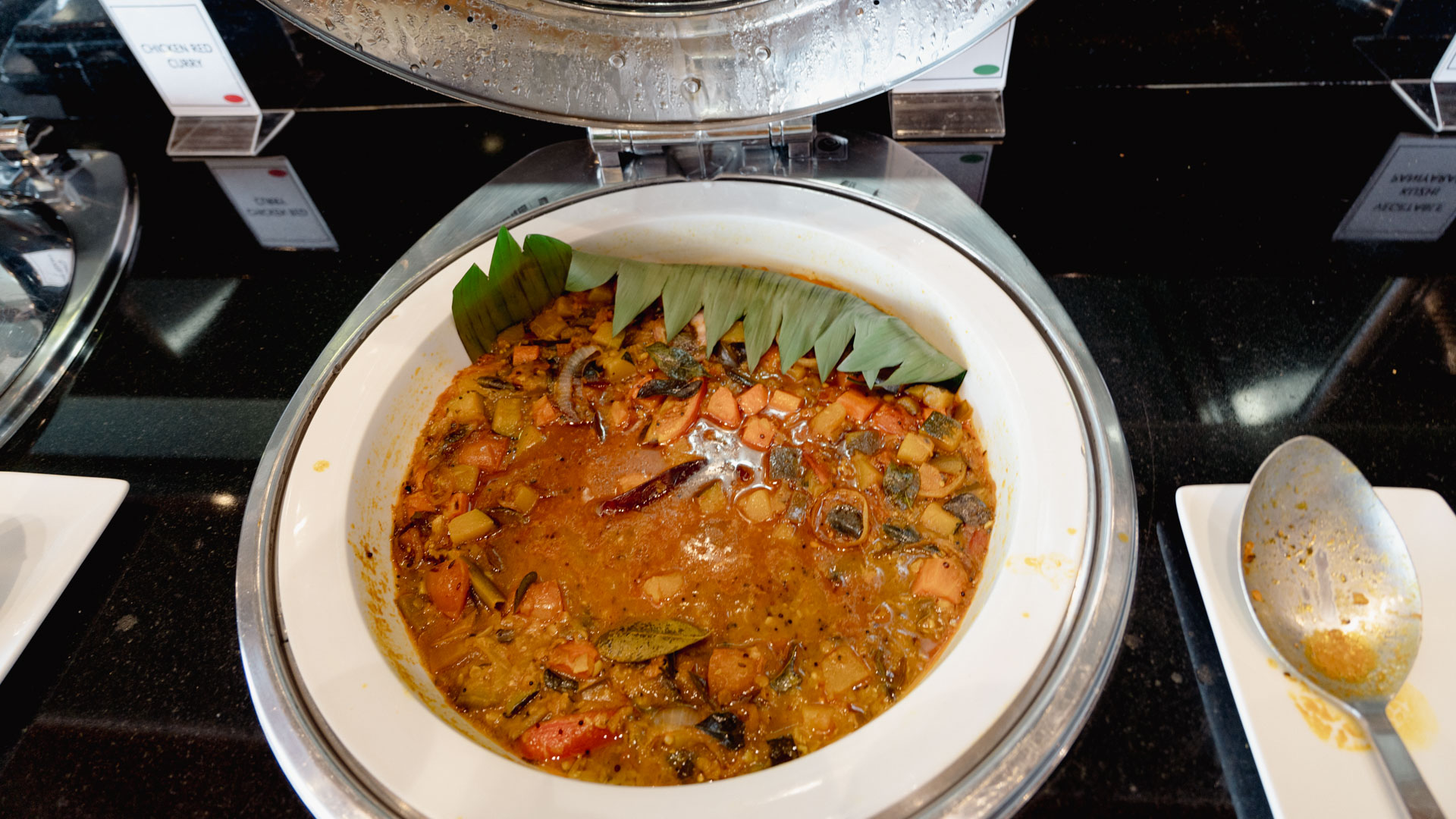 Serendib Lounge vegetarian curry
