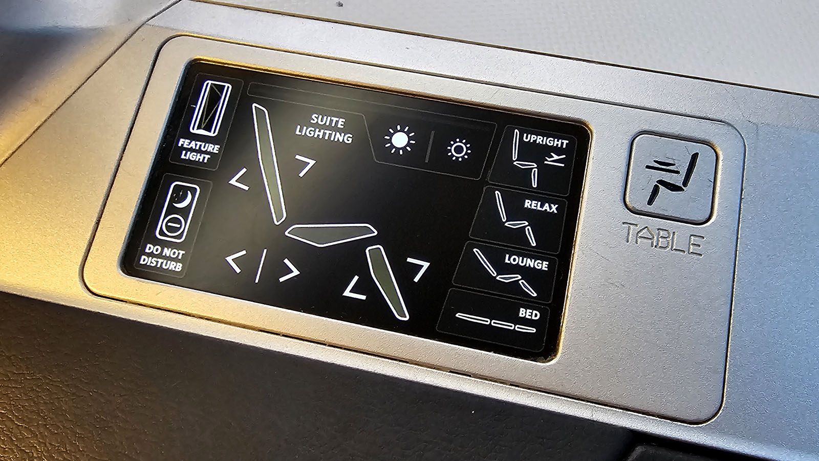 Adjust your seat in Delta One on the Airbus A350