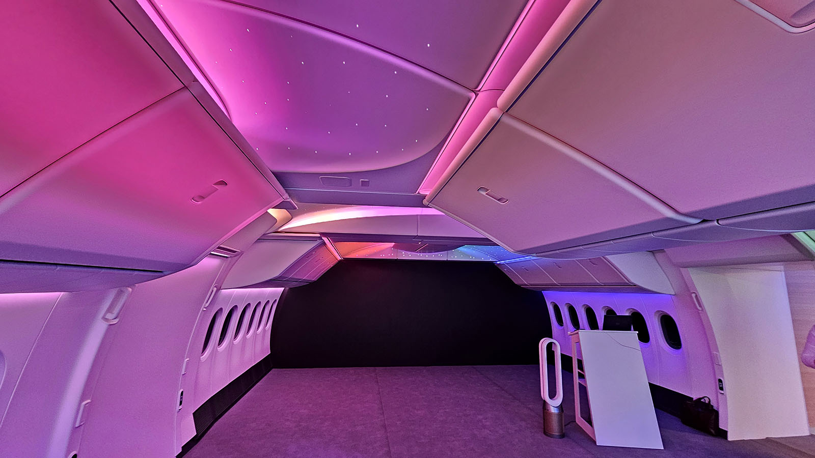 Pink lighting on the Boeing 777X