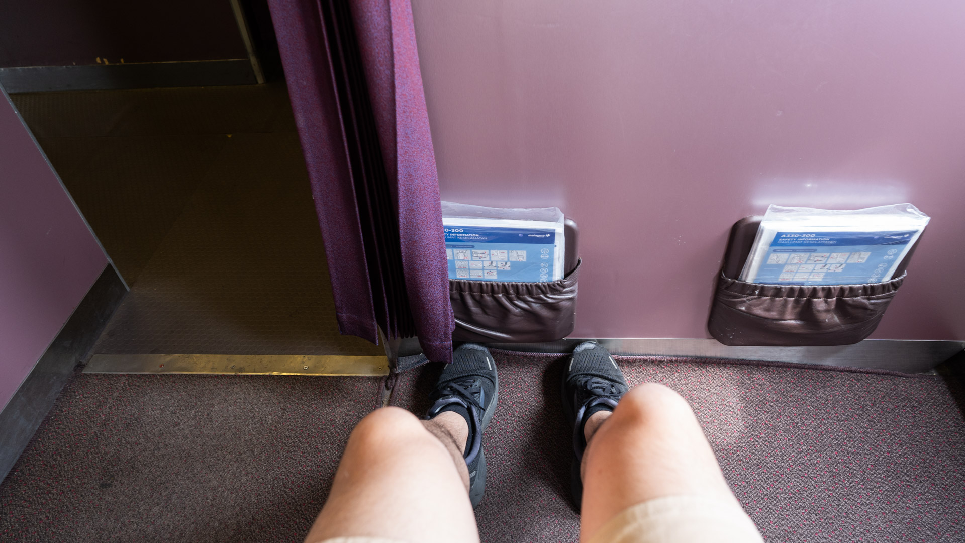 Malaysia Airlines A330 Economy bulkhead legroom