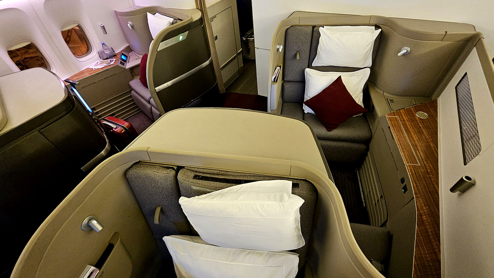 Relax in First Class on the Cathay Pacific Boeing 777