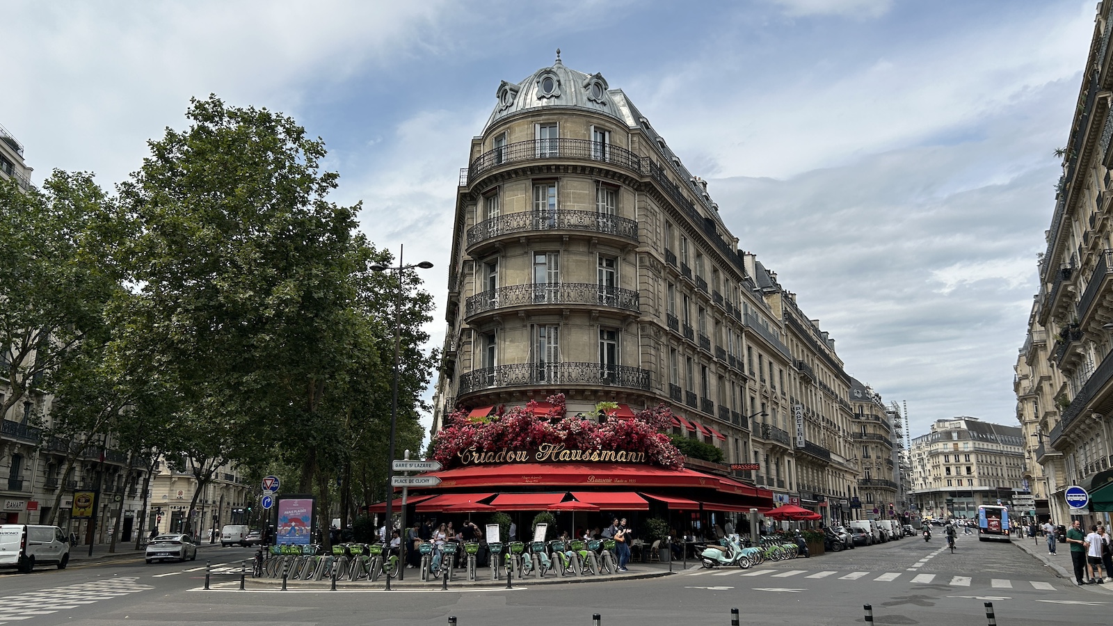 Qantas Perth Paris Triadou Haussmann Cafe Point Hacks by Daniel Sciberras