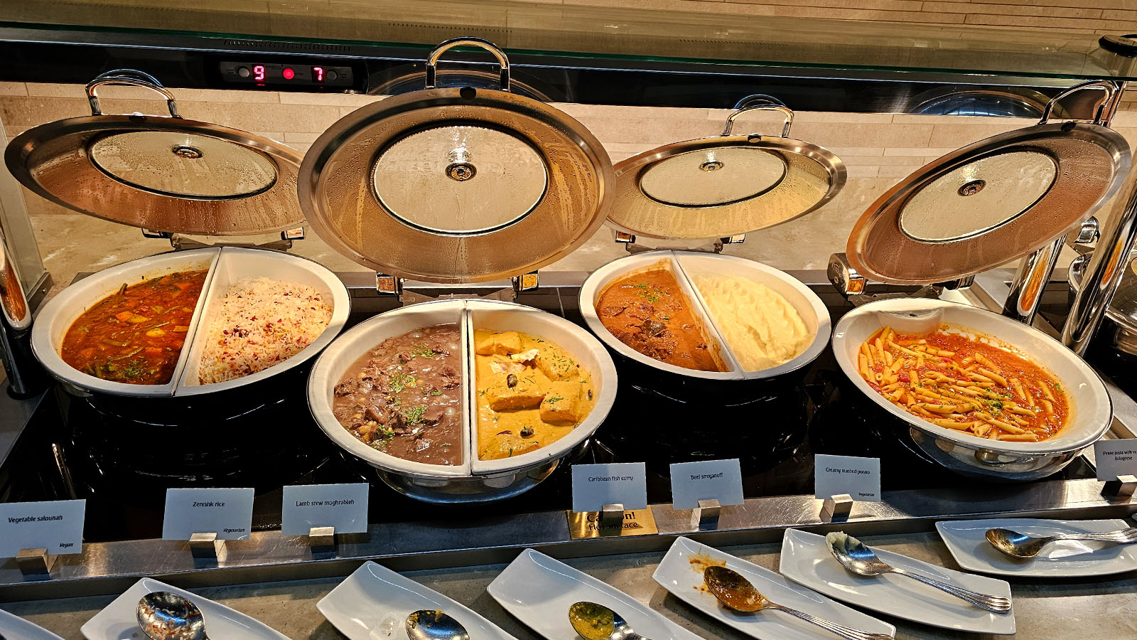 Buffet in The Emirates Lounge, Dubai