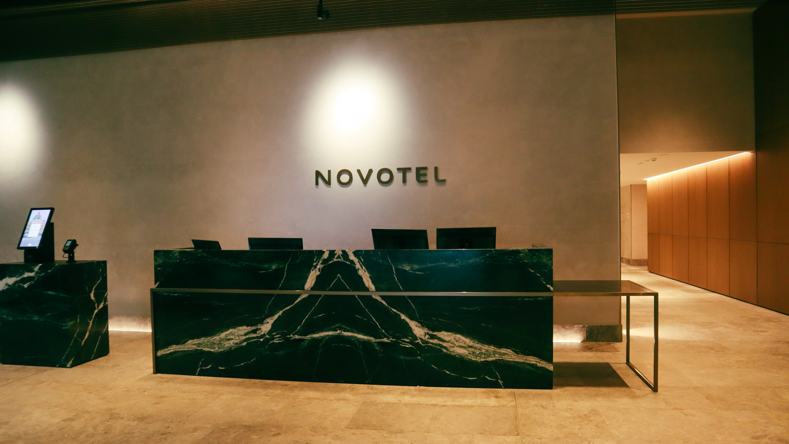 Novotel reception area, Melbourne Airport