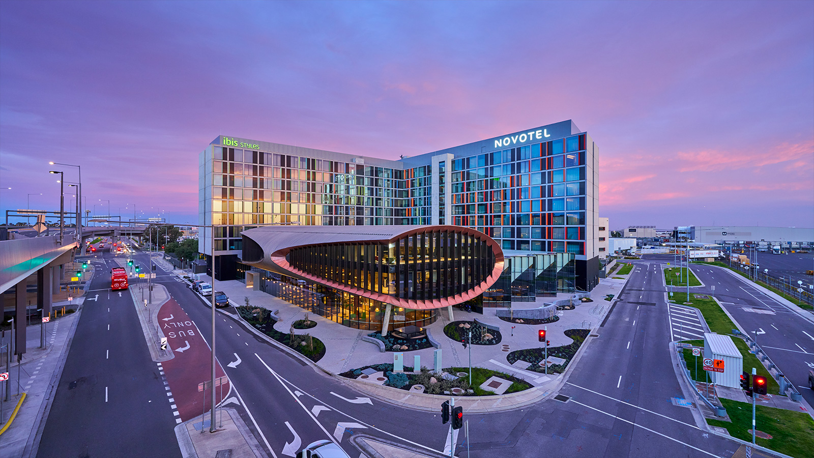 Novotel and ibis Styles exterior, Melbourne Airport