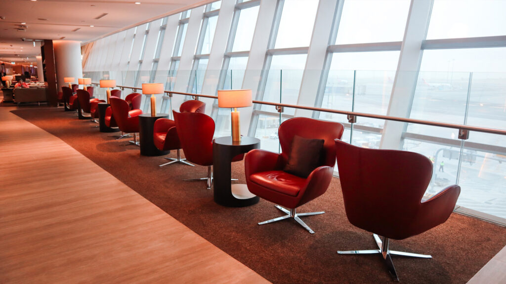 Seating with tarmac views in Etihad Lounge AUH