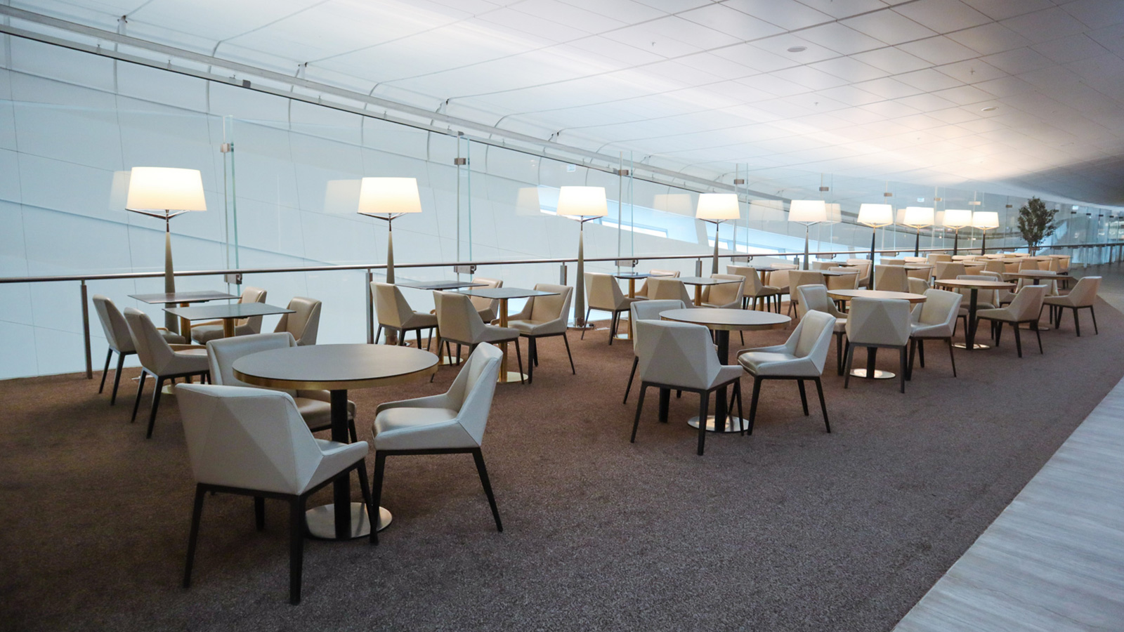 Quiet space on level 5 Etihad lounge, Abu Dhabi