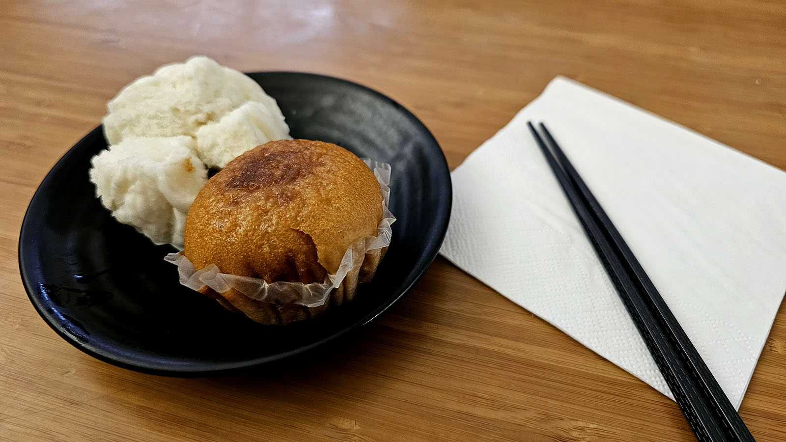 Pork bun in Cathay Pacific The Wing Business Class