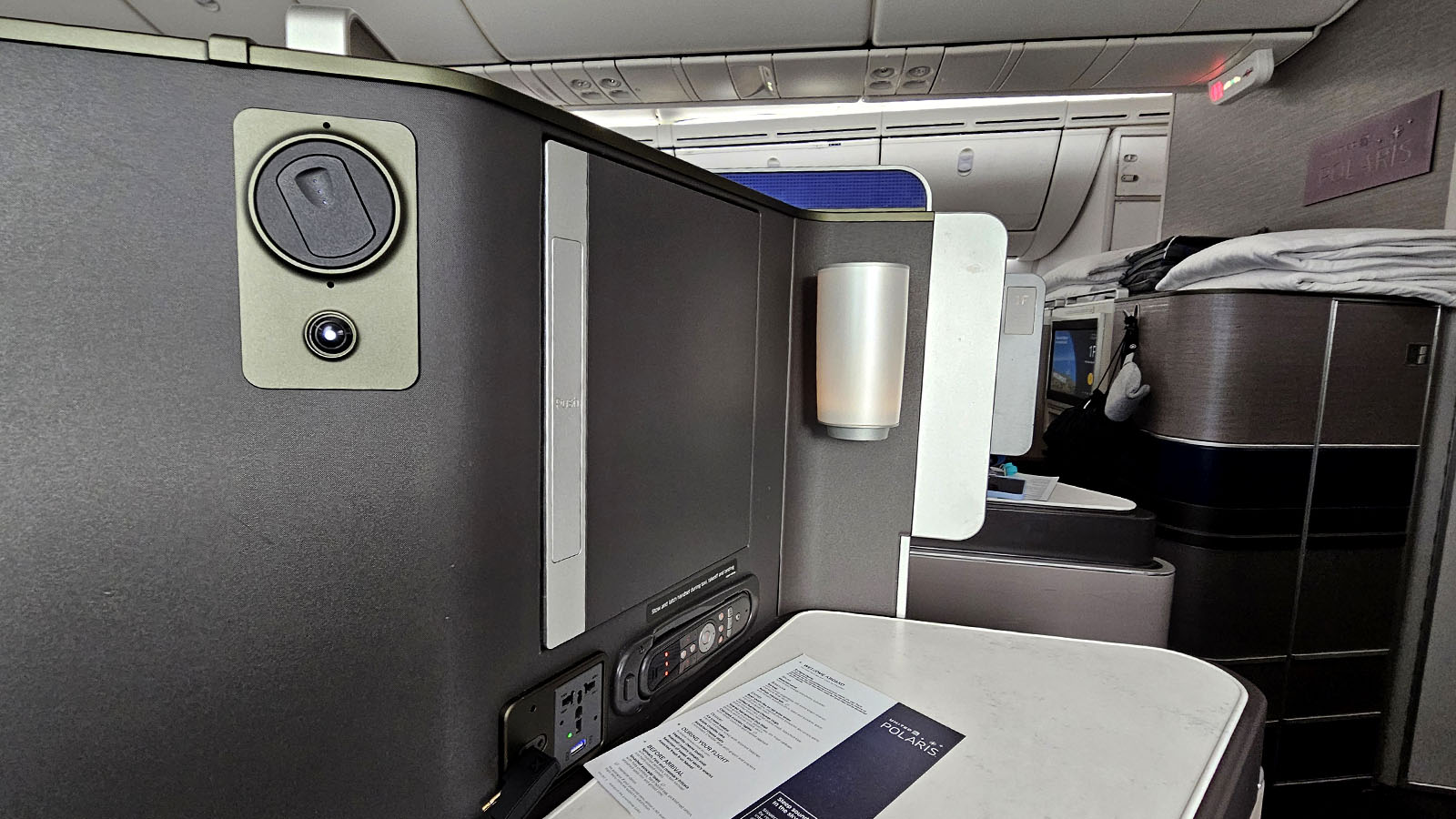 Side panel in Boeing 787 United Polaris