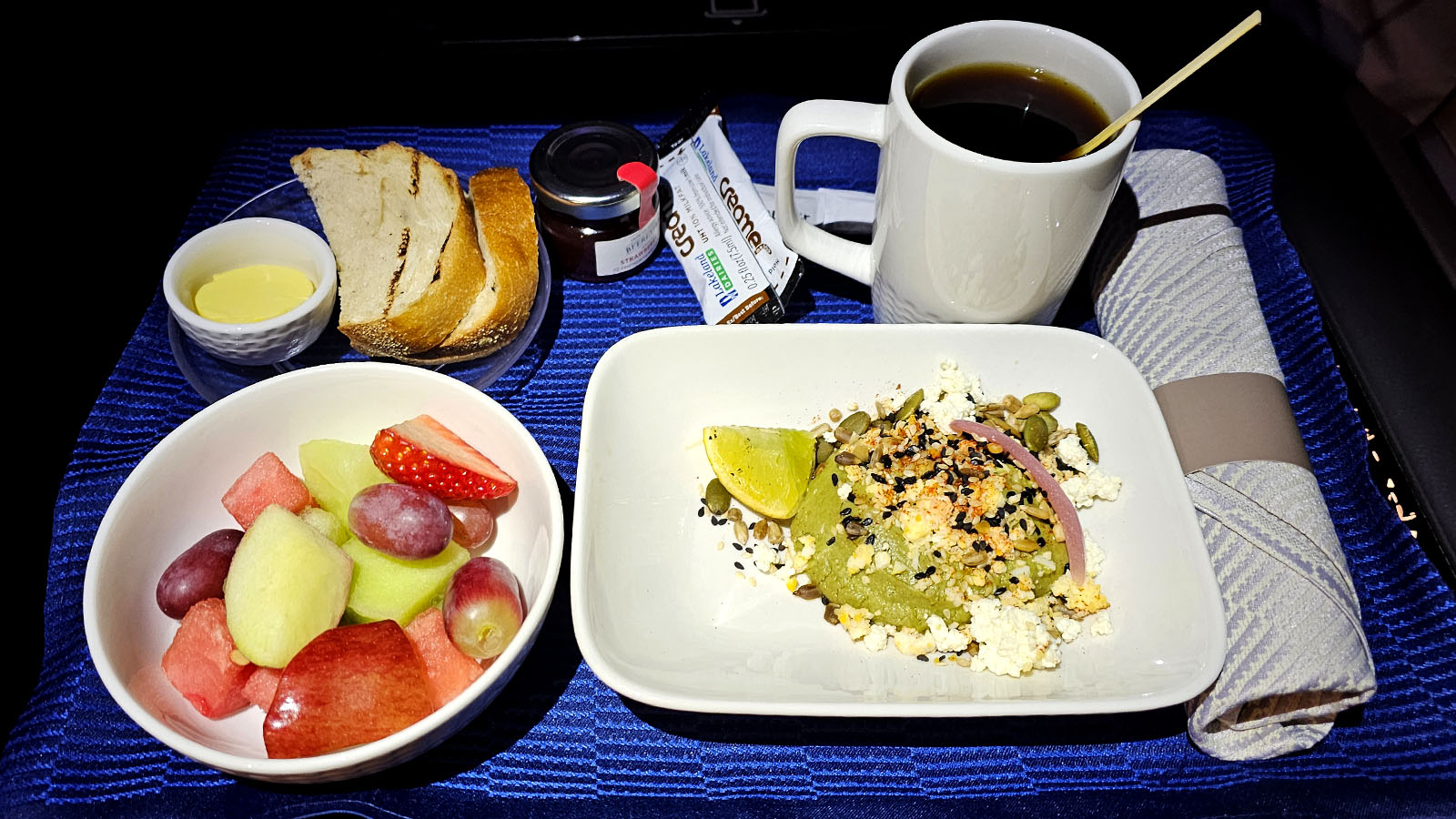 Smashed avo in Boeing 787 United Polaris