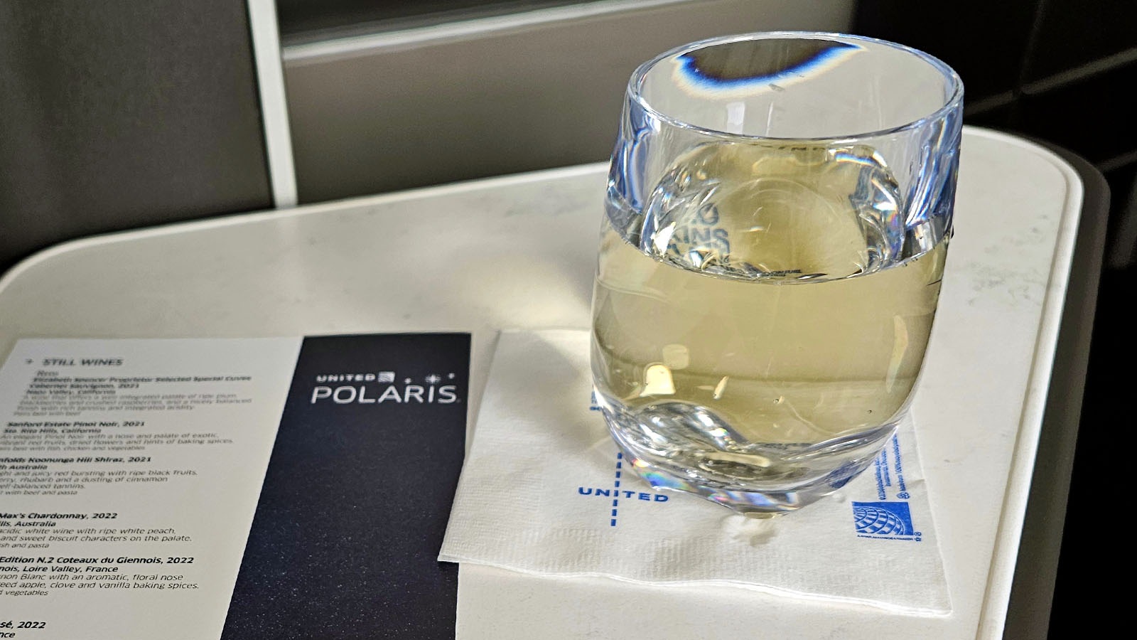 Refreshment in Boeing 787 United Polaris