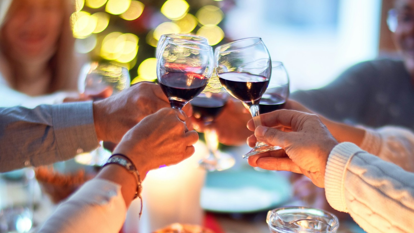 Save money and earn points with wine at Christmas