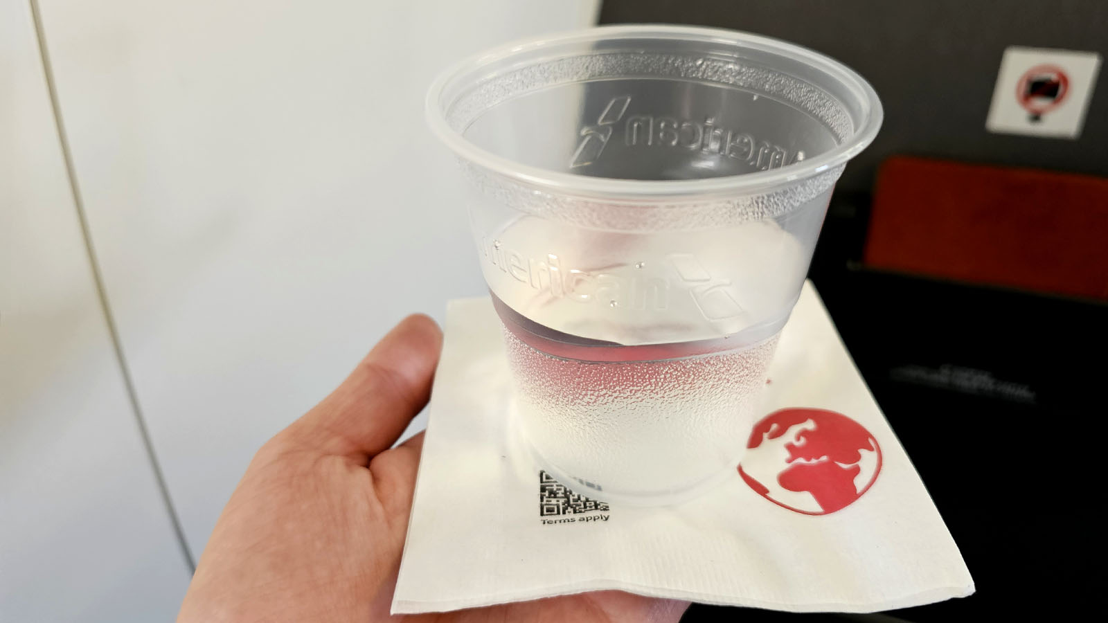 Refreshment in American Airlines Embraer E175 First Class