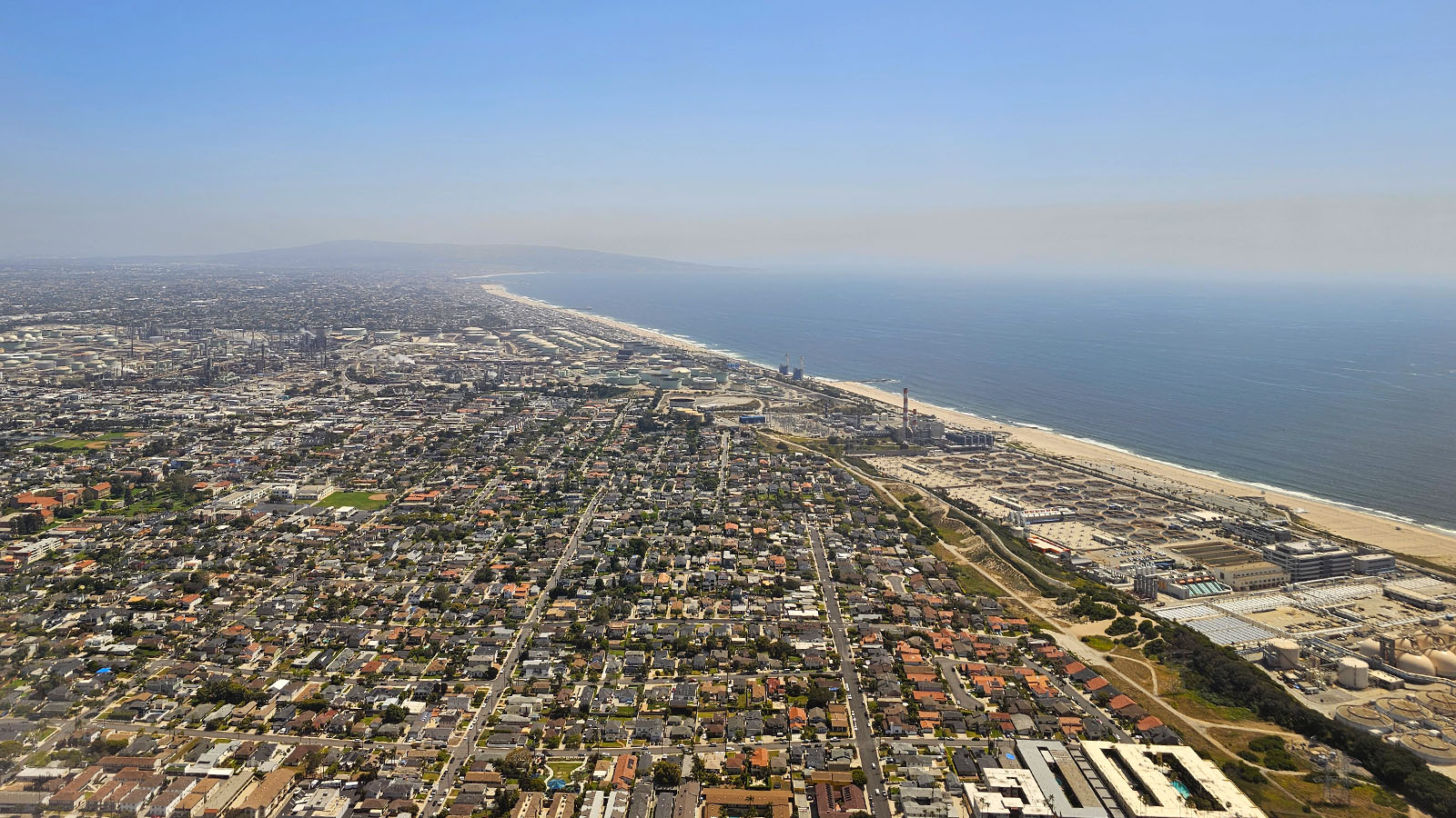 California observed from American Airlines Embraer E175 First Class