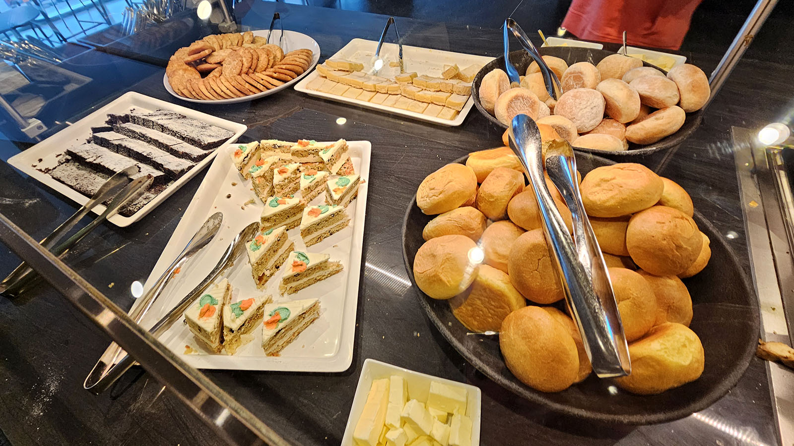 Snacks in the American Express Centurion Lounge, Denver