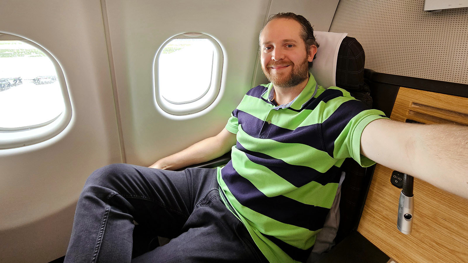 Selfie in SWISS Airbus A330 Business Class