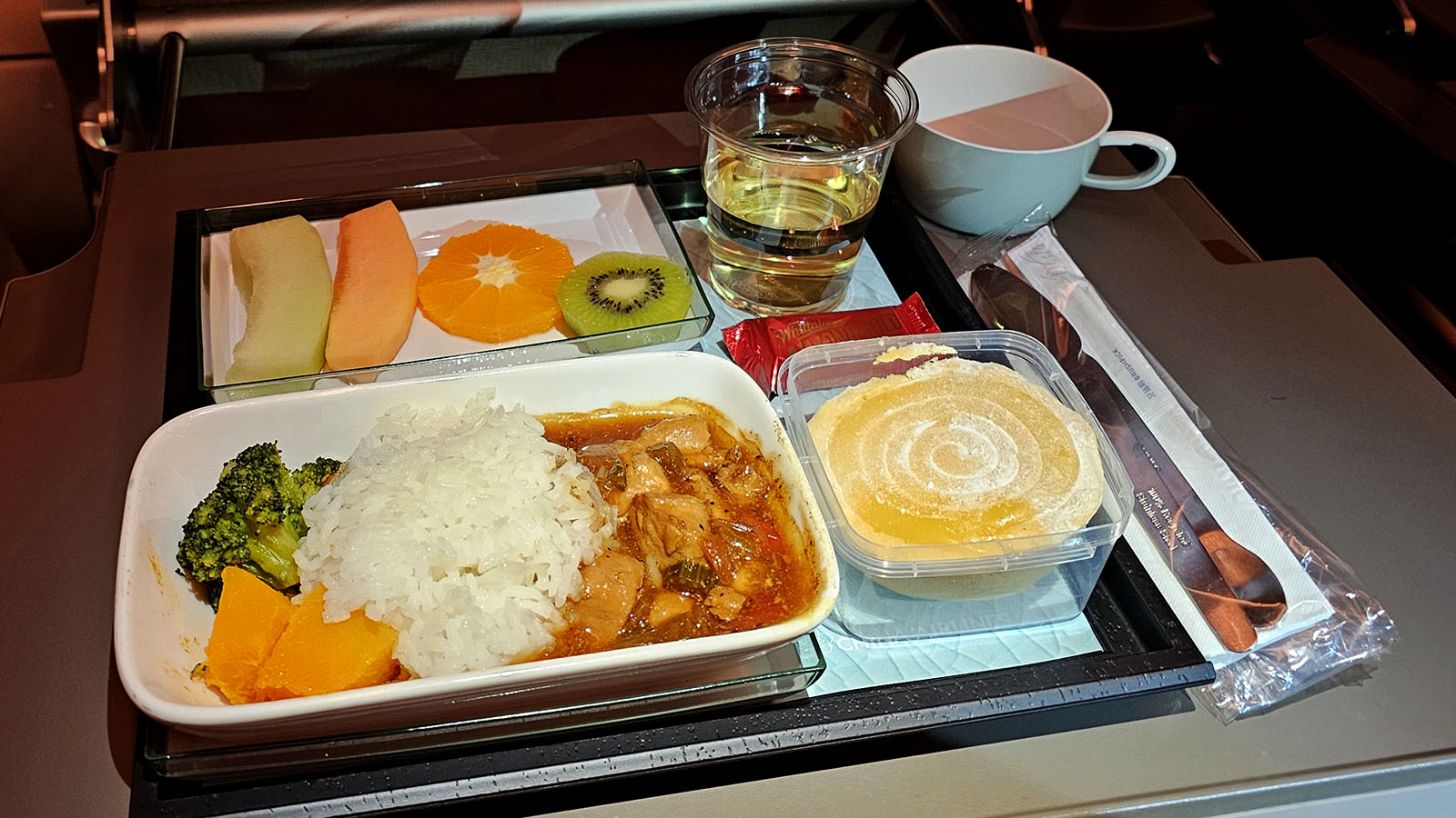 Dinner in China Airlines Airbus A350 Premium Economy