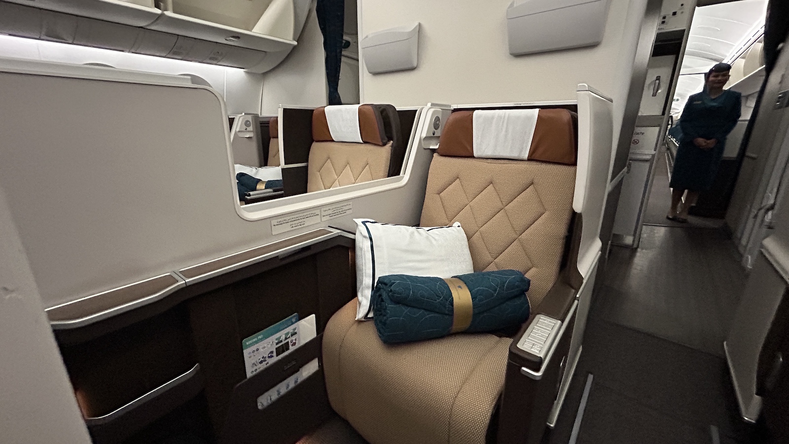 Oman Air Business Studio Seat Front View Point