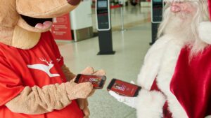 Share the Christmas fun with Qantas Points Cracker